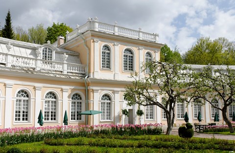 Grand palais Petrodvorets : Monplaisir est une résidence intime.